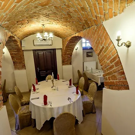 Dwor Stary Chotow 3* Kalisz