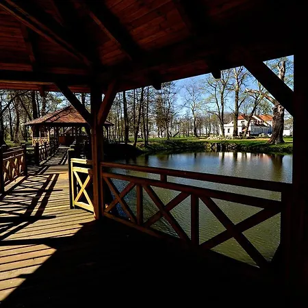 Dwor Stary Chotow 3*