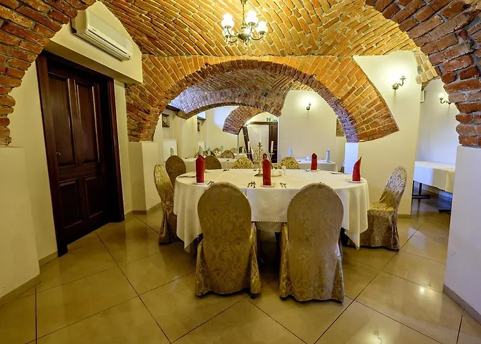 Dwor Stary Chotow Kaliszki