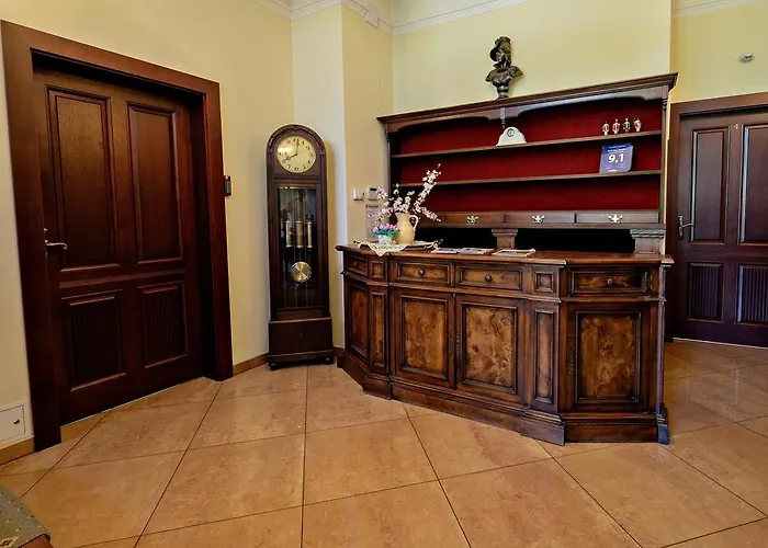 Dwor Stary Chotow 3* Kaliszki